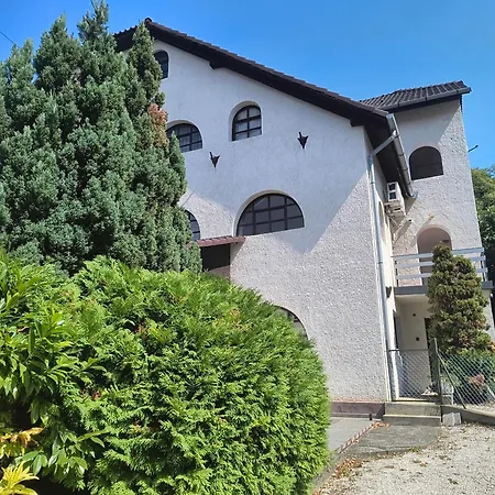 Malazzo Lodge